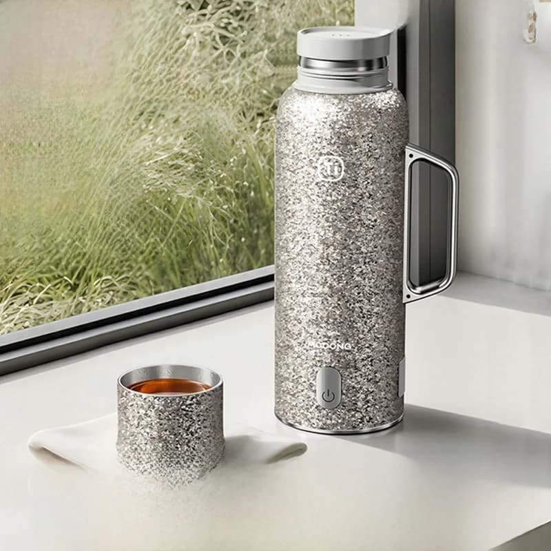 Pure Titanium Insulated Cup With Temperature Display, 601-700ml