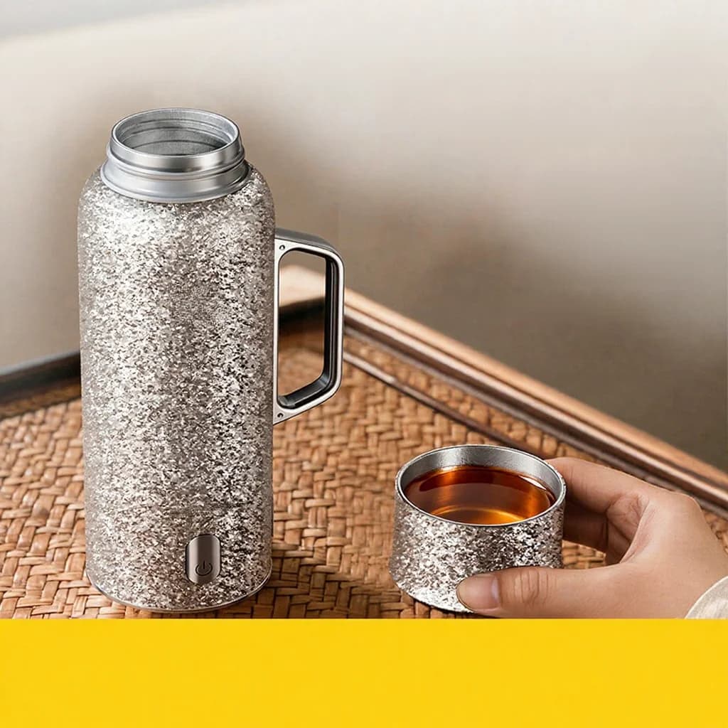Titanium Heated Insulated Cup With Handle 680ml Gift Box