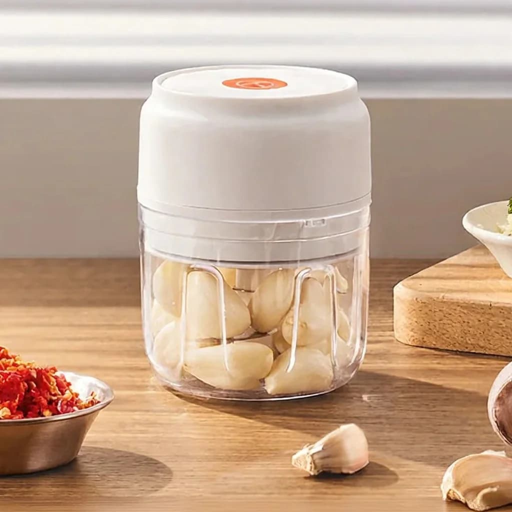 Portable Electric Garlic Chopper 250ml Cordless Food Grinder